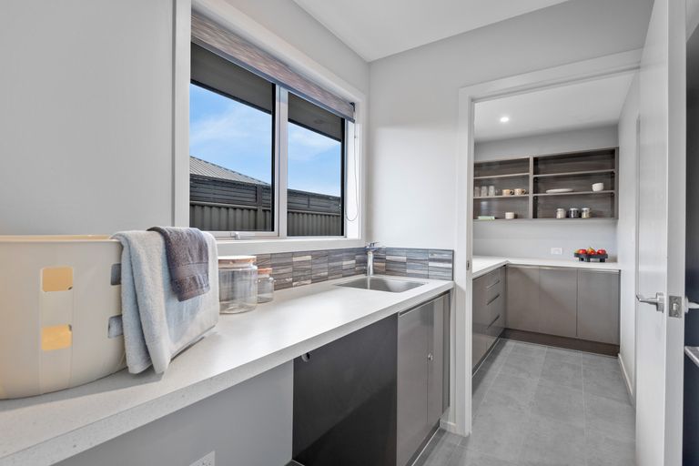 Photo of property in 15 Caledonia Drive, Mosgiel, 9024