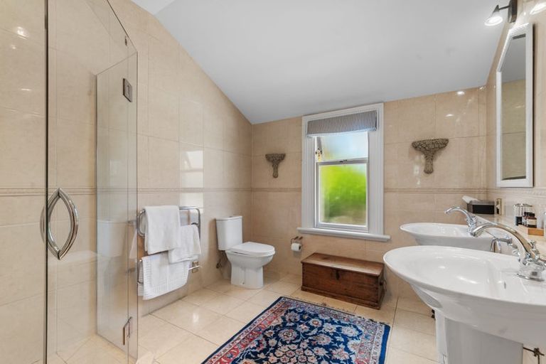 Photo of property in 172 Blighs Road, Strowan, Christchurch, 8052