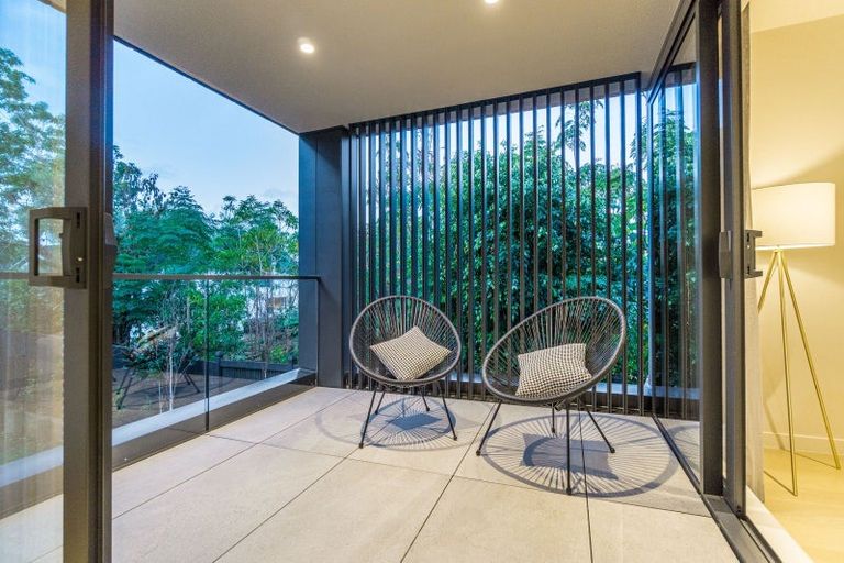 Photo of property in 201c Hurstmere Road, Takapuna, Auckland, 0622