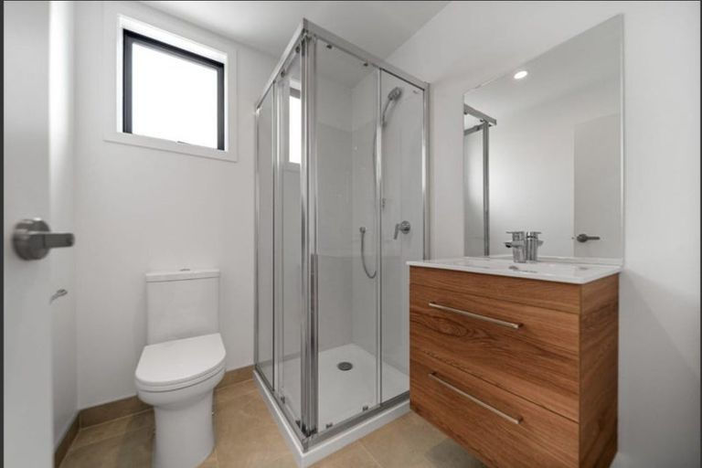 Photo of property in 8/39 Pakuranga Road, Pakuranga, Auckland, 2010