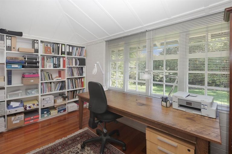Photo of property in 180 Fendalton Road, Fendalton, Christchurch, 8052