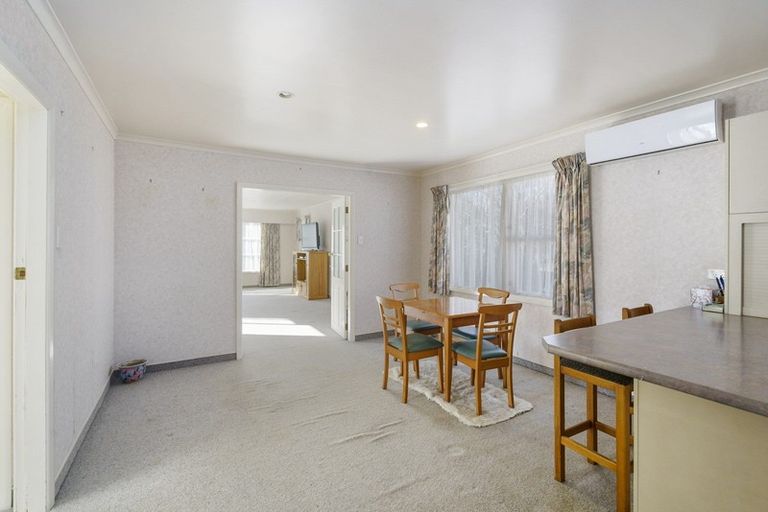 Photo of property in 6 Coleman Street, Paraparaumu, 5032