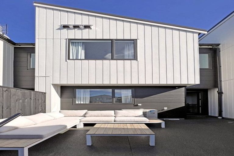 Photo of property in 25/1 Scott Road, Hobsonville, Auckland, 0616