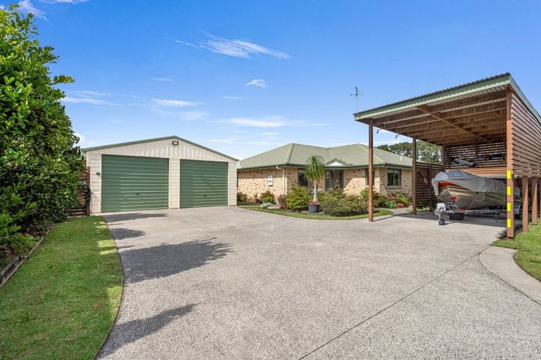 Photo of property in 14 Pacific Place, Whitianga, 3510