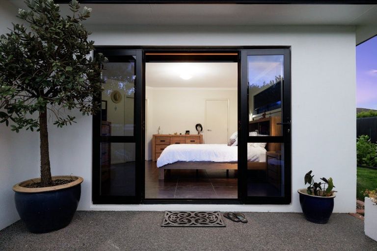 Photo of property in 24 Ohope Place, Papamoa Beach, Papamoa, 3118