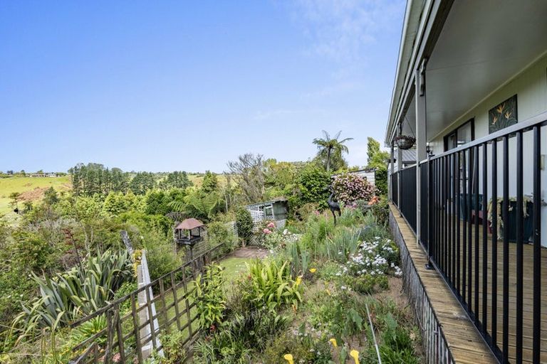Photo of property in 5c Lindaver Grove, Merrilands, New Plymouth, 4312
