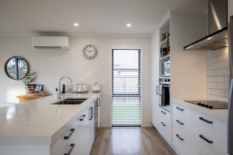 Photo of property in 6 Hapuapua Street, Raglan, 3225