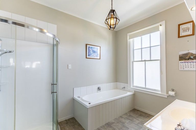 Photo of property in 34 Tavistock Road, Waipukurau, 4200