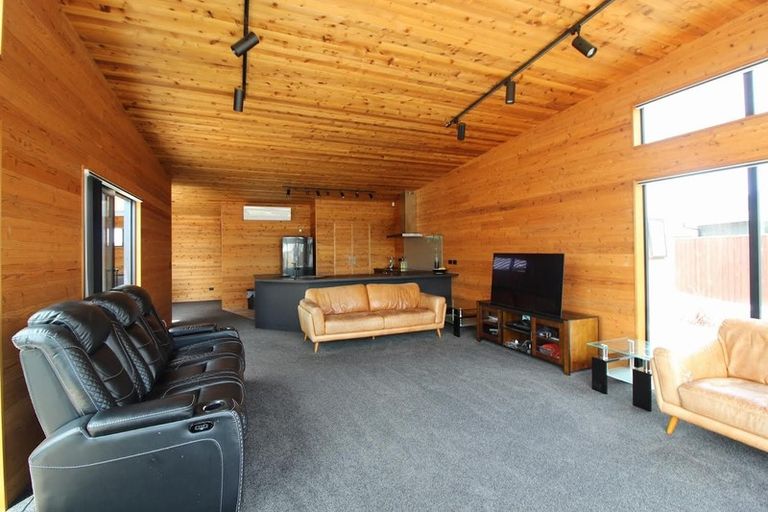 Photo of property in 18 Helicon Street, Pegasus, 7612