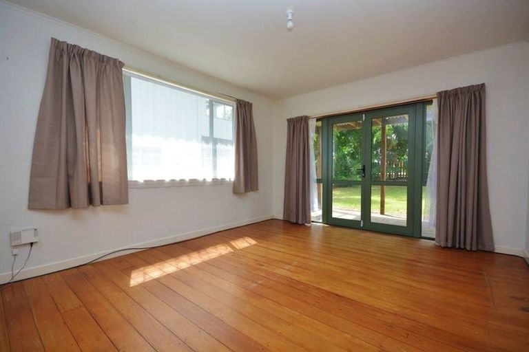 Photo of property in 9 Greers Road, Weymouth, Auckland, 2103