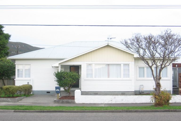 Photo of property in 26 Porutu Street, Fairfield, Lower Hutt, 5011