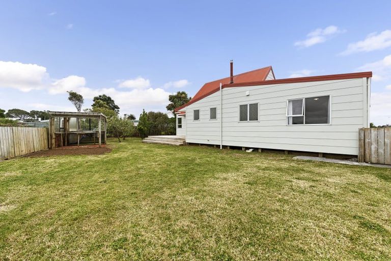 Photo of property in 22 Ponderosa Place, Opunake, 4616