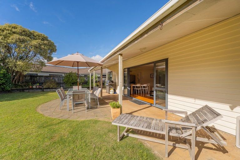 Photo of property in 128 Kowhai Avenue, Matarangi, Whitianga, 3592