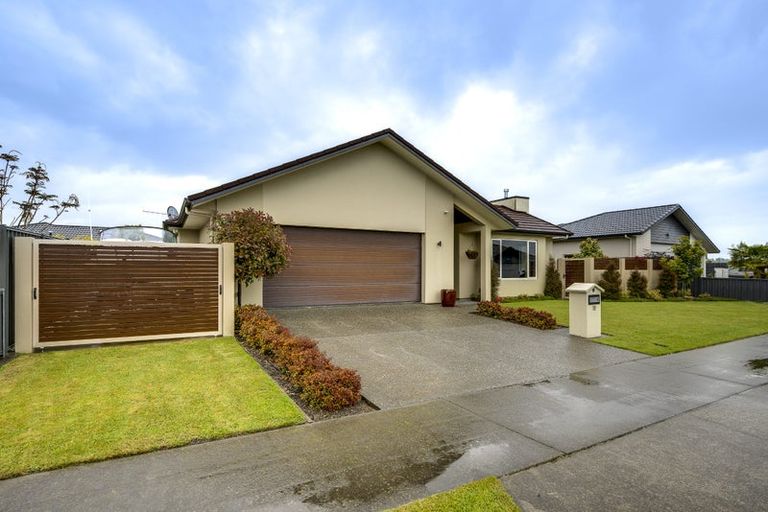 Photo of property in 19 Kapiti Drive, Poraiti, Napier, 4112