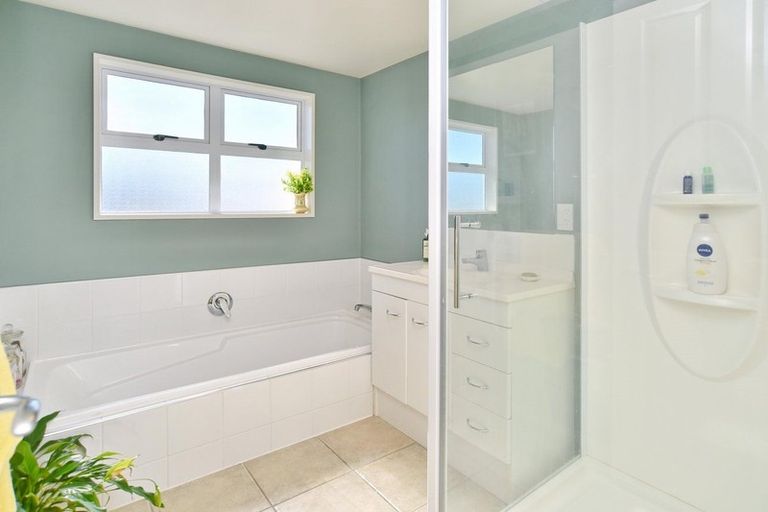 Photo of property in 26 Morris Road, Amberley, 7410