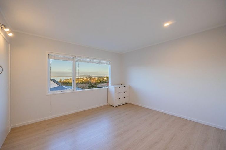 Photo of property in 1/62 Kowhai Road, Campbells Bay, Auckland, 0630