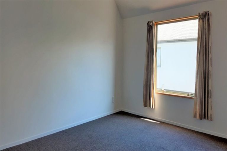 Photo of property in 2/13 Crohane Place, Addington, Christchurch, 8024