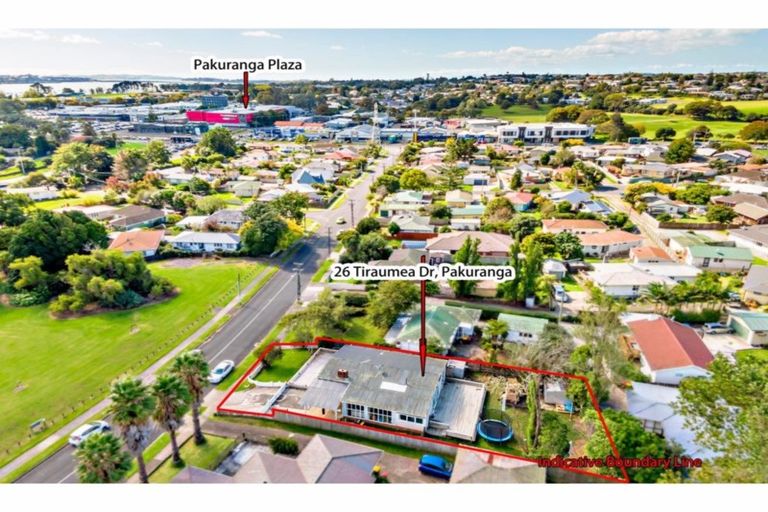 Photo of property in 26 Tiraumea Drive, Pakuranga, Auckland, 2010