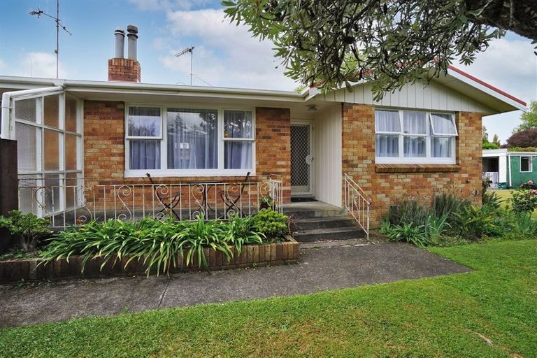 Photo of property in 16a Eton Drive, Hillcrest, Hamilton, 3216