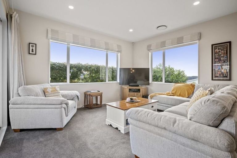 Photo of property in 11 Nobilo Road, Kumeu, 0810