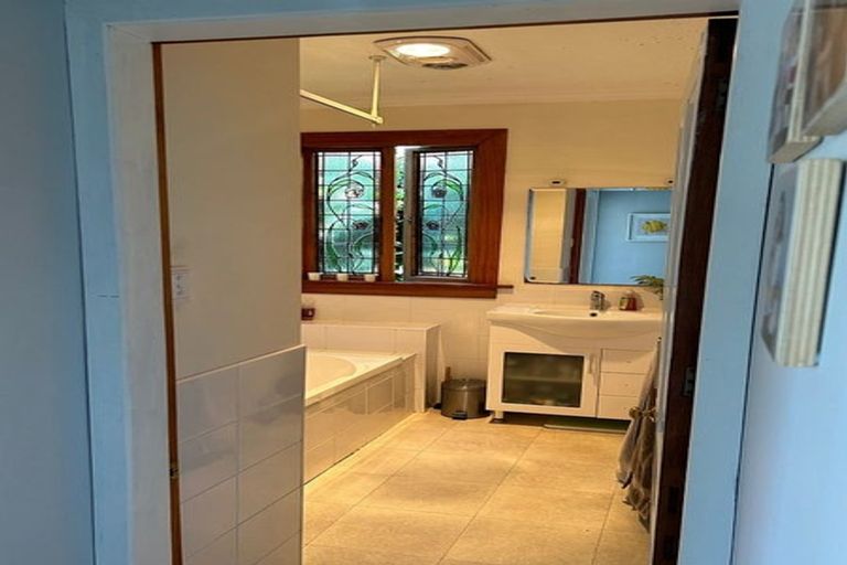 Photo of property in 10 Garfield Street, Brooklyn, Wellington, 6021