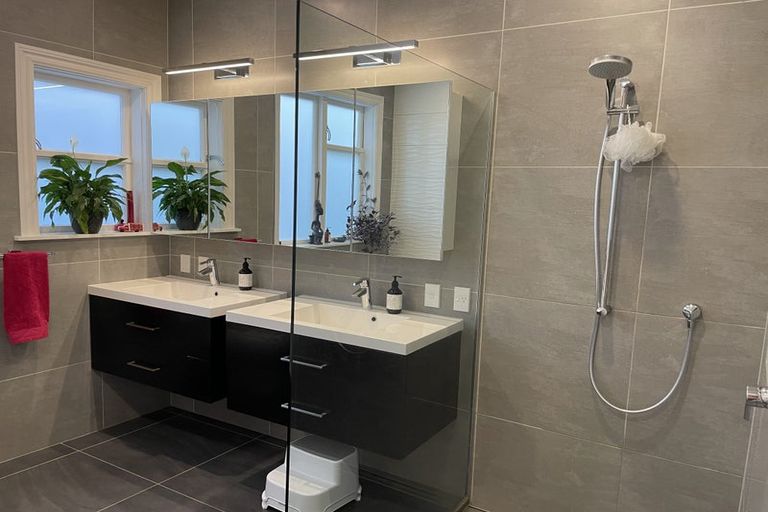 Photo of property in 16 Bruce Avenue, Brooklyn, Wellington, 6021