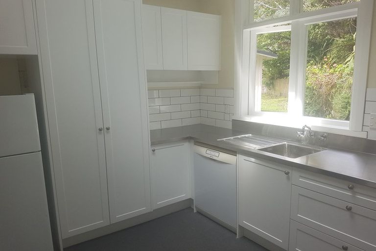 Photo of property in 51 Weld Street, Wadestown, Wellington, 6012