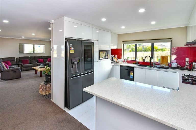 Photo of property in 112 Alfriston Road, Manurewa, Auckland, 2105