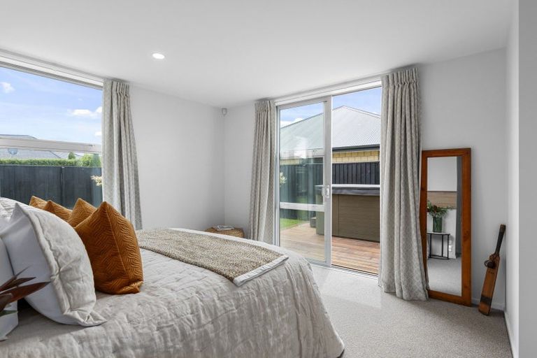 Photo of property in 19 Prebblewood Drive, Prebbleton, 7604