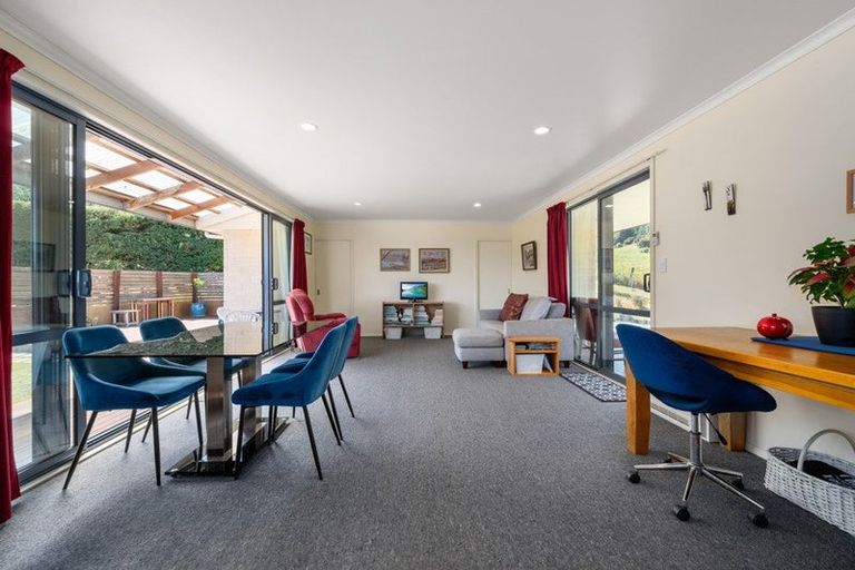 Photo of property in 127 Boons Valley Road, Waikawa, Picton, 7220