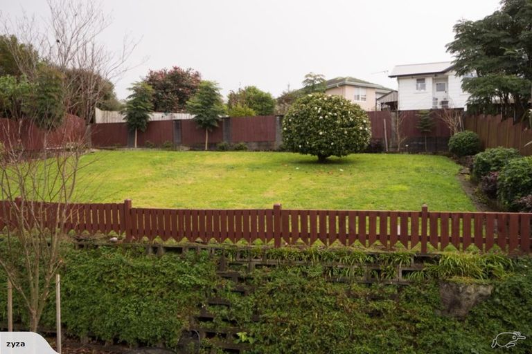 Photo of property in 118 Pembroke Street, Westown, New Plymouth, 4310