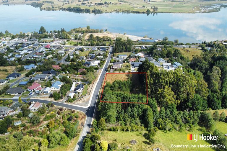 Photo of property in 10 Gull Street, Waihola, Milton, 9073
