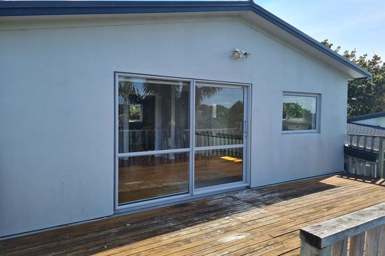 Photo of property in 855 Whangaparaoa Road, Manly, Whangaparaoa, 0930