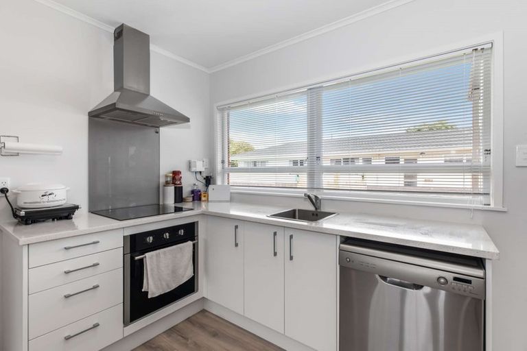 Photo of property in 3/9 Onslow Road, Papakura, 2110