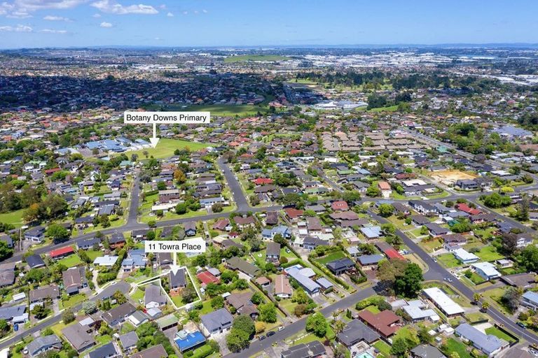 Photo of property in 11 Towra Place, Botany Downs, Auckland, 2010