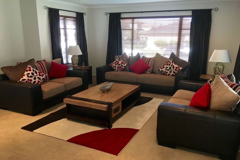 Photo of property in 14 Duntrune Road, Flat Bush, Auckland, 2016