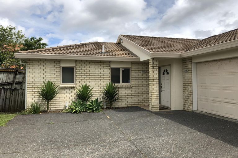 Photo of property in 2/700 Chapel Road, Dannemora, Auckland, 2016