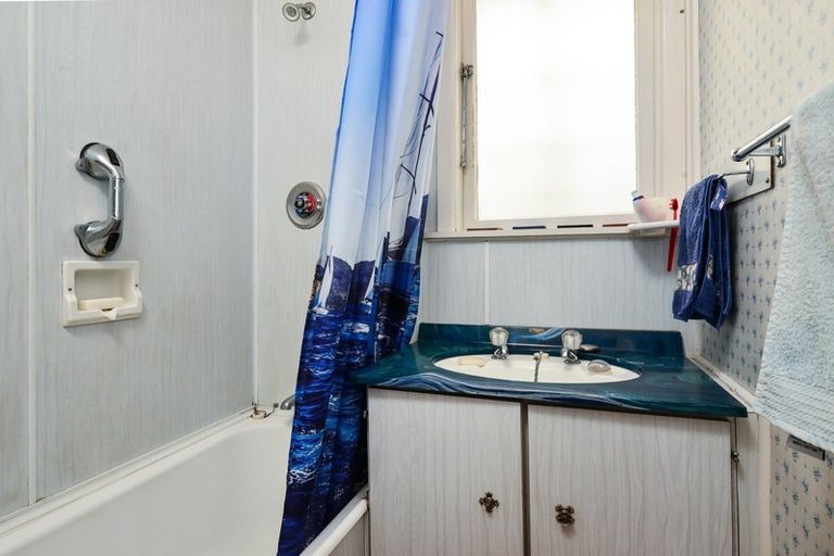 Photo of property in 100 Forest Lake Road, Forest Lake, Hamilton, 3200