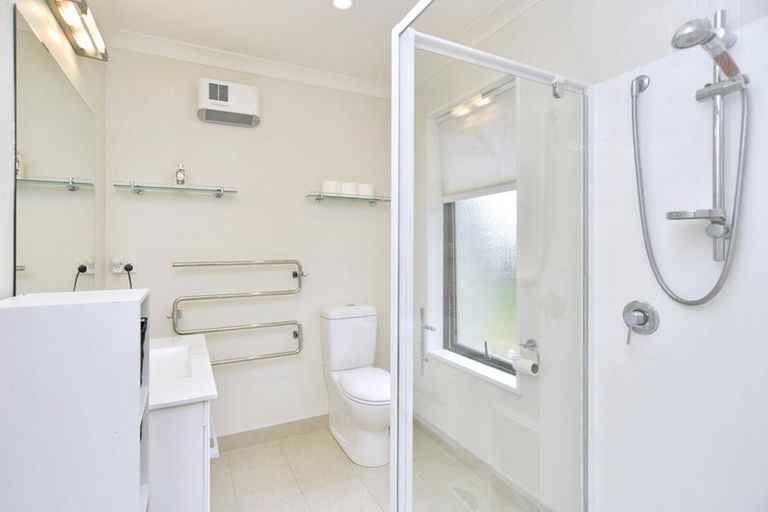 Photo of property in 70 Infinity Drive, Pegasus, 7612