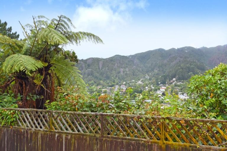 Photo of property in 43 August Street, Stokes Valley, Lower Hutt, 5019