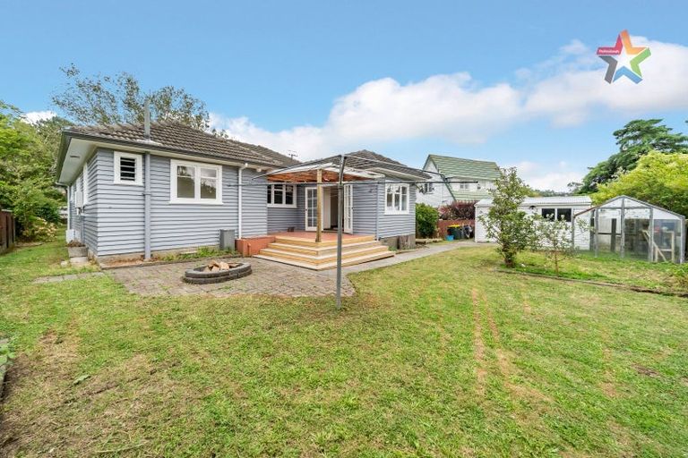 Photo of property in 7 Tawhai Street, Stokes Valley, Lower Hutt, 5019