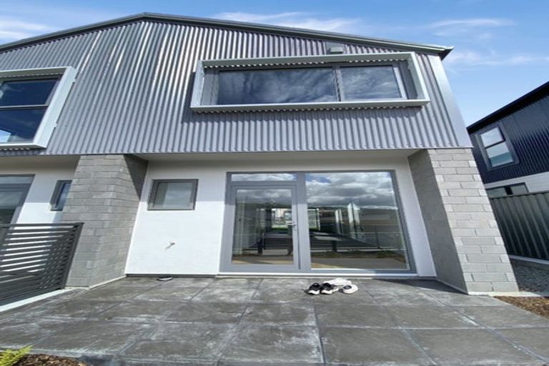 Photo of property in 5 Tokitoki Way, Kenepuru, Porirua, 5022