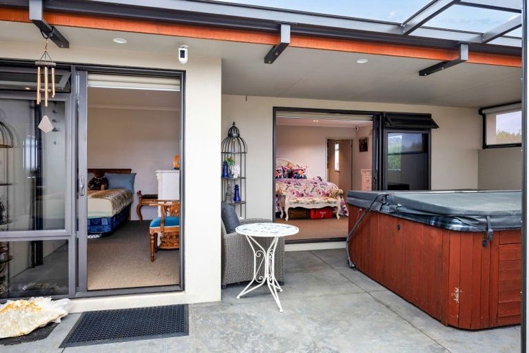 Photo of property in 112b Princess Street, Waitara, 4383