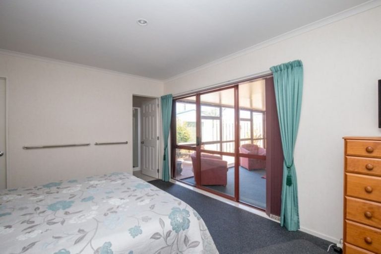 Photo of property in 8 Harris Place, Ngatea, 3503