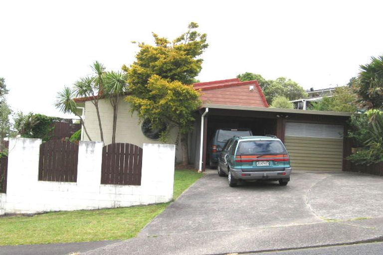 Photo of property in 7 Capilano Place, Glenfield, Auckland, 0629