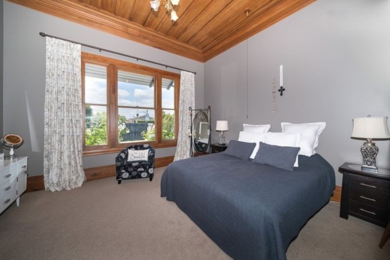 Photo of property in 1 Tamar Street, Rongotea, 4476