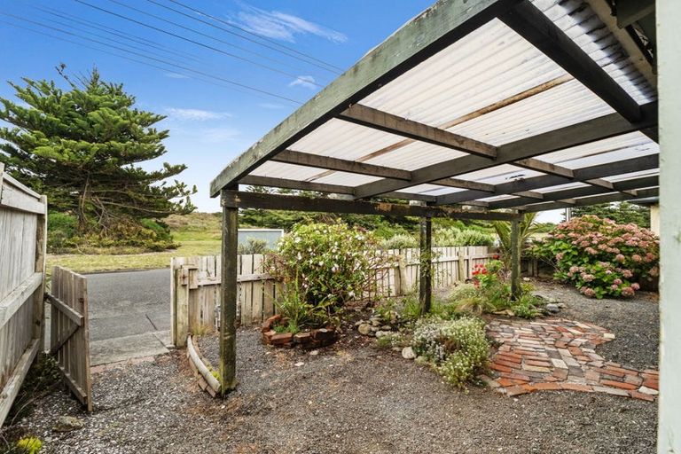 Photo of property in 5 Seafront Road, Castlecliff, Whanganui, 4501