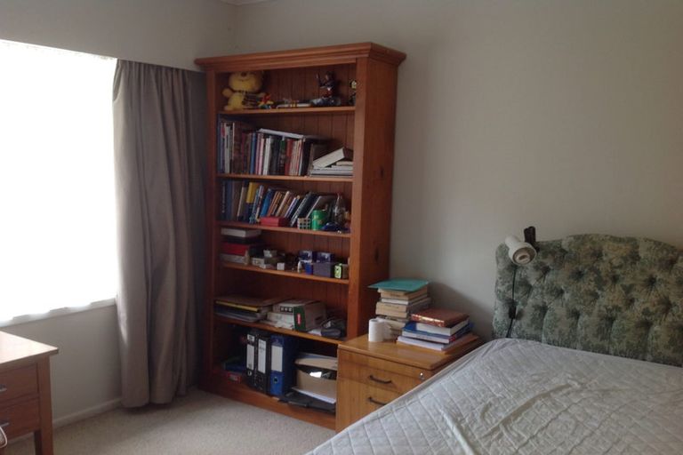 Photo of property in 33 Viewmont Drive, Harbour View, Lower Hutt, 5010