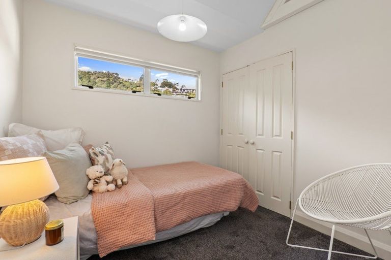 Photo of property in 19 Enticott Place, Huntsbury, Christchurch, 8022