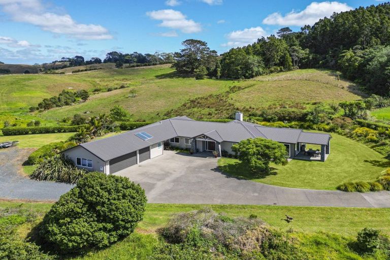 Photo of property in 263 Whitehills Road, Waitoki, Silverdale, 0994